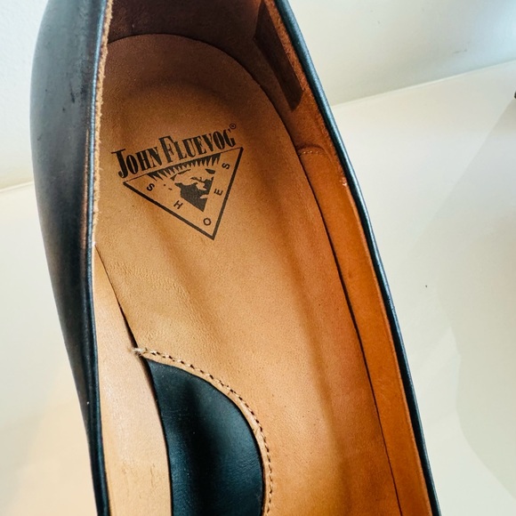 John Fluevog Miracles Medugorje black pumps EUC - Picture 8 of 10